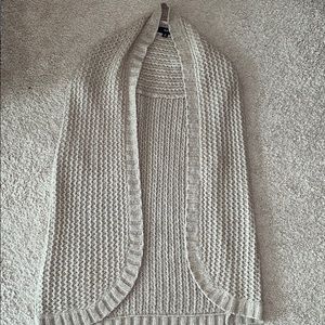 No sleeve beige with sparkles cardigan